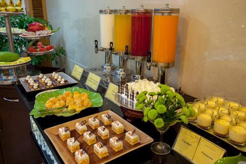 Golden Cyclo Premier Hotel Powered by Fave