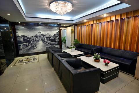 Golden Cyclo Premier Hotel Powered by Fave