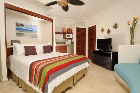 Playa Palms Beach Hotel