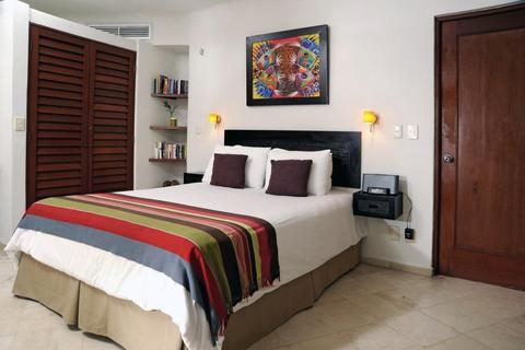 Playa Palms Beach Hotel