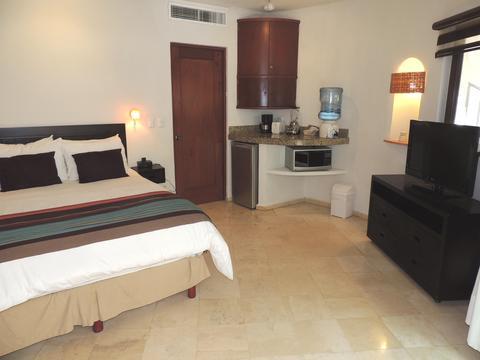 Playa Palms Beach Hotel