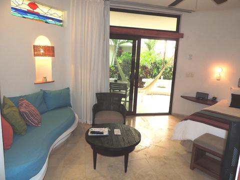 Playa Palms Beach Hotel