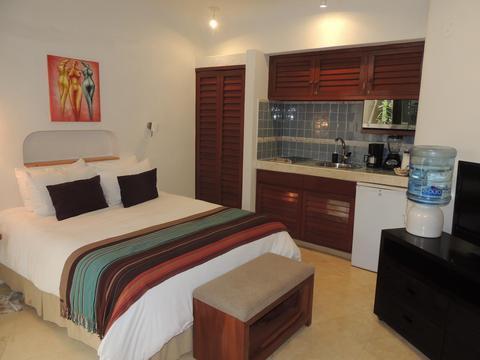 Playa Palms Beach Hotel