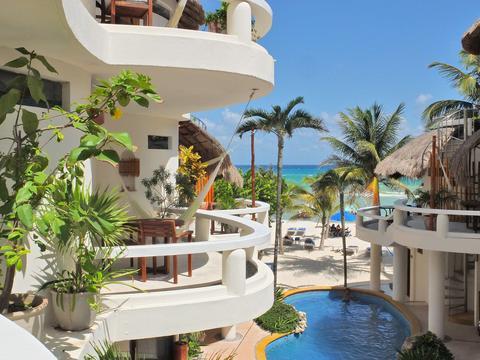 Playa Palms Beach Hotel