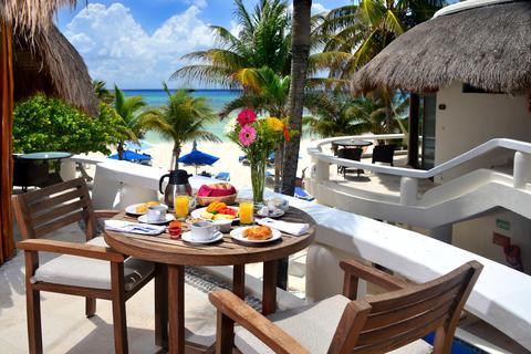Playa Palms Beach Hotel