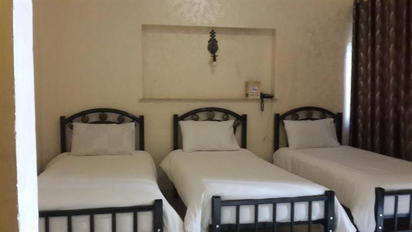 Caravan Hotel