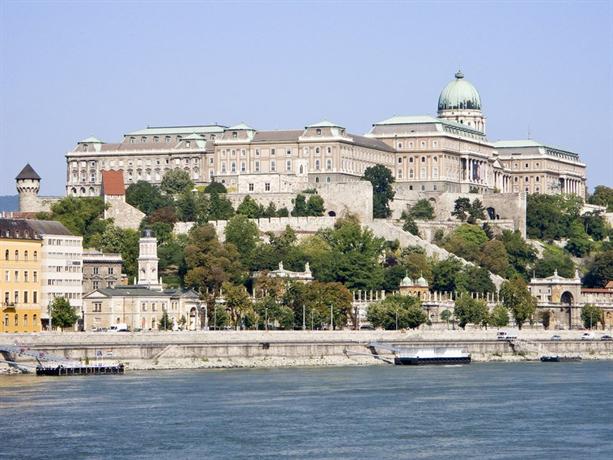 Mercure Korona Hotel In Budapest Service Mercure Korona Hotel In Budapest Service