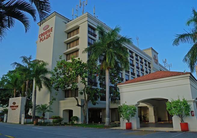 Crowne Plaza Hotel San Salvador - dream vacation