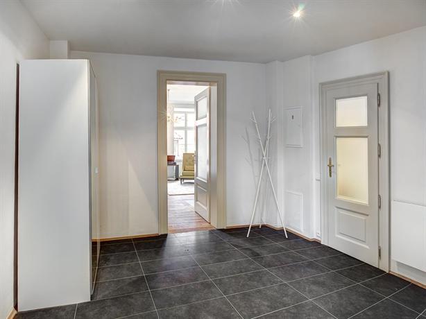 4 Arts Suites