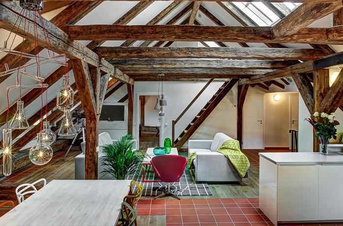4 Arts Suites