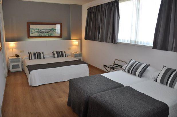 Aparthotel Atenea