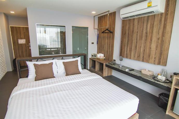 X2 Vibe Chiang Mai Decem Hotel