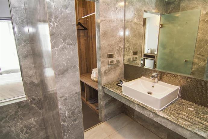 X2 Vibe Chiang Mai Decem Hotel