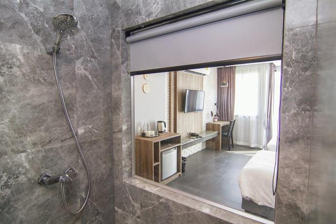 X2 Vibe Chiang Mai Decem Hotel