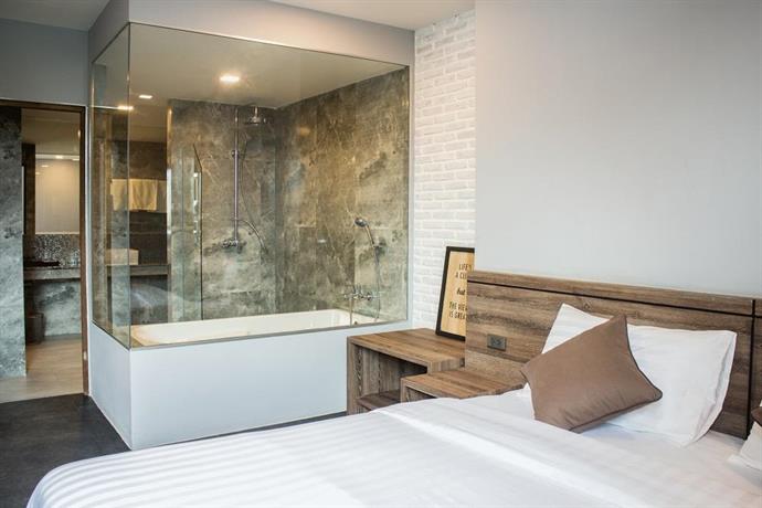X2 Vibe Chiang Mai Decem Hotel