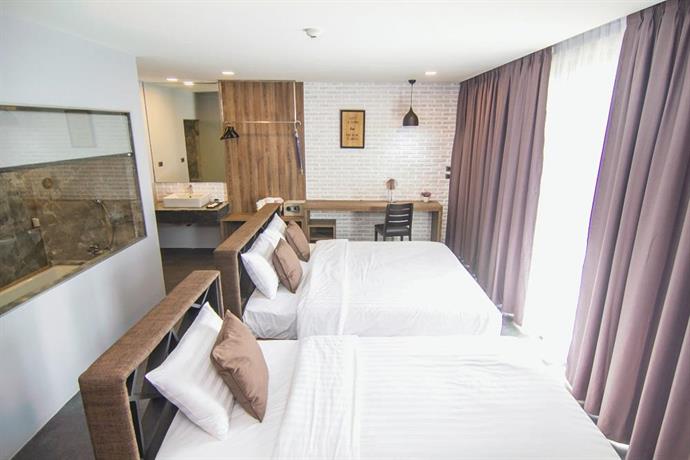 X2 Vibe Chiang Mai Decem Hotel