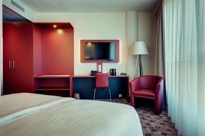 Amedia Amsterdam Airport