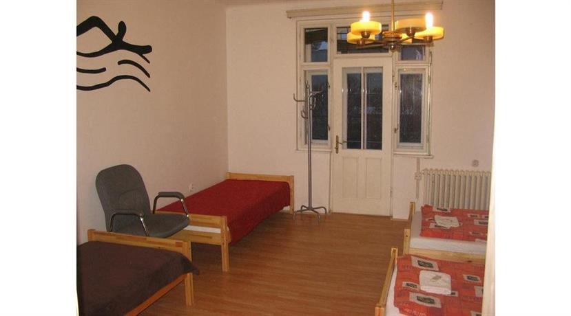 Hostel Bed - Breakfast Brno