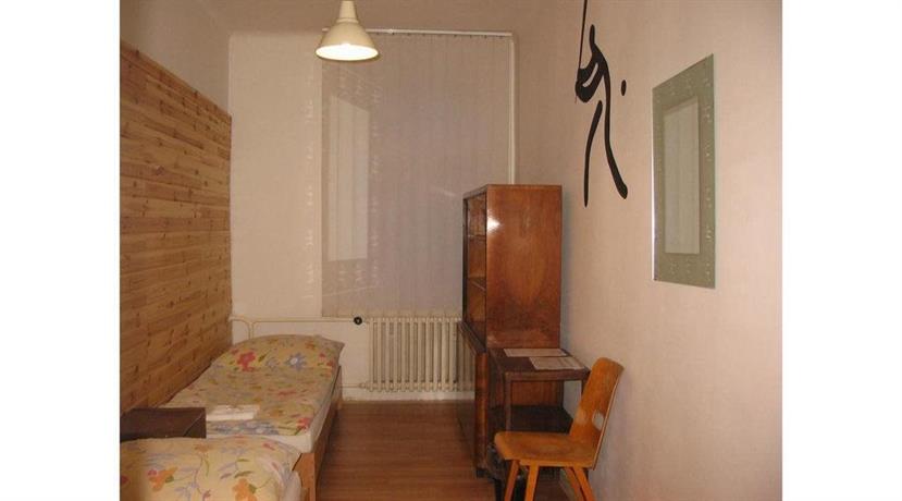 Hostel Bed - Breakfast Brno