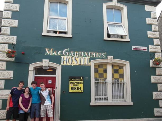 MacGabhainns Backpackers Hostel St 캐니시스 커시드럴 앤드 라운드 타워 Ireland thumbnail