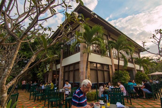 Angkor Palace Resort & Spa