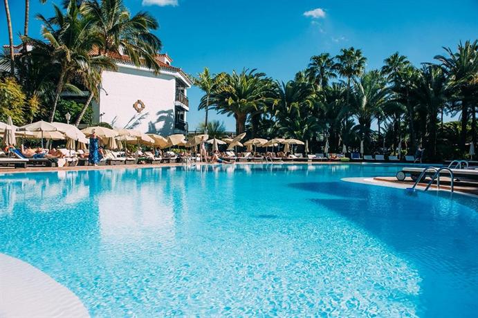 Hotel Parque Tropical