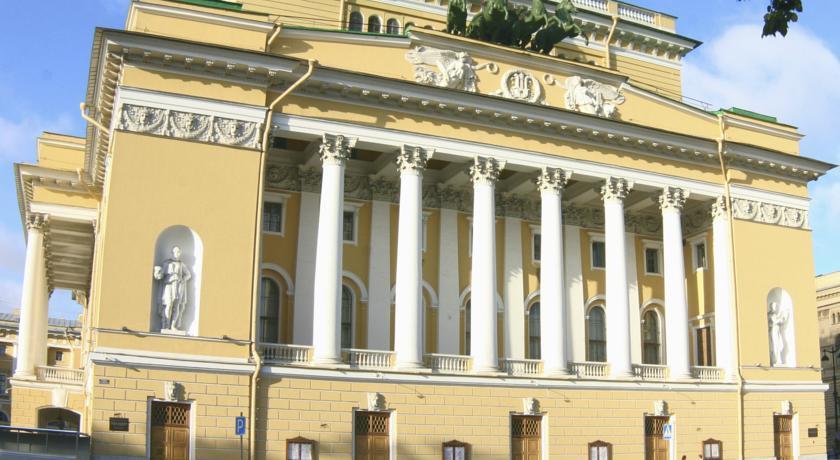 Апартаменты на Фонтанке 58