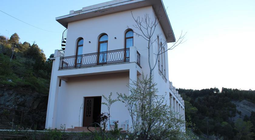 Castlerock Villa