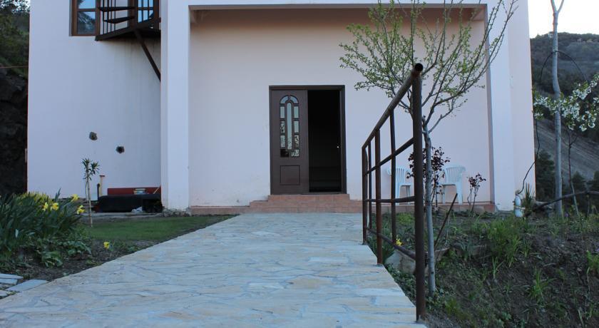 Castlerock Villa