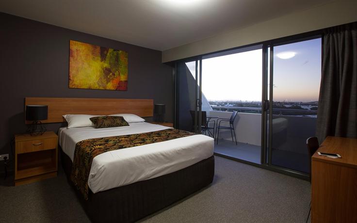 Gladstone Reef Hotel Motel