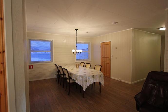 Lyngen Fjordcamp