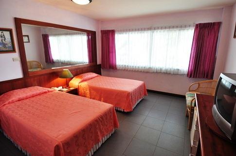 Birds and Bees Resort Pattaya