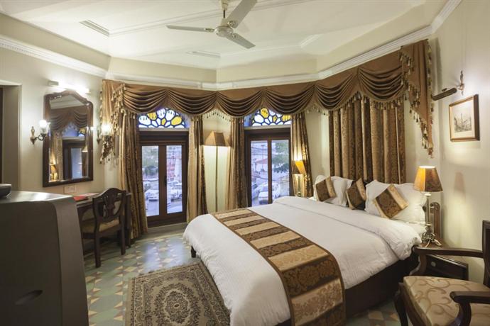 Palace On Ganges - Heritage Hotel