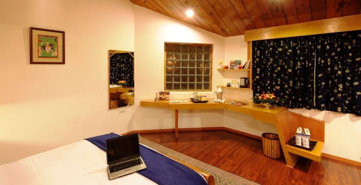 Manuallaya The Resort & Spa