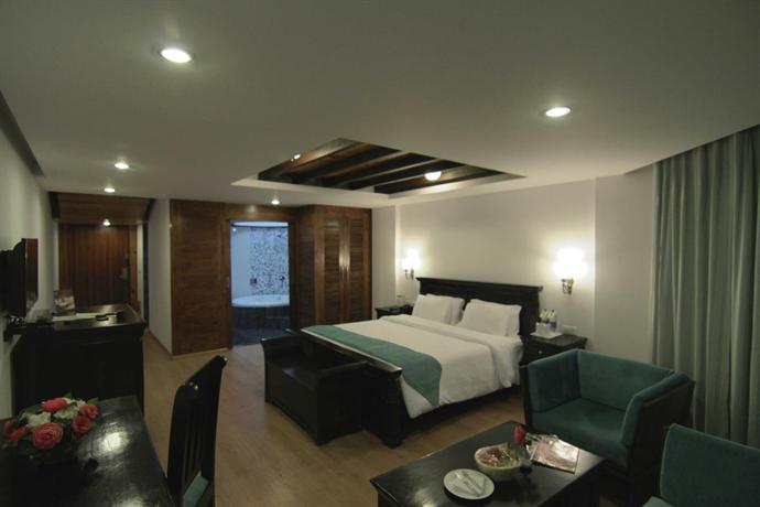 Manuallaya The Resort & Spa