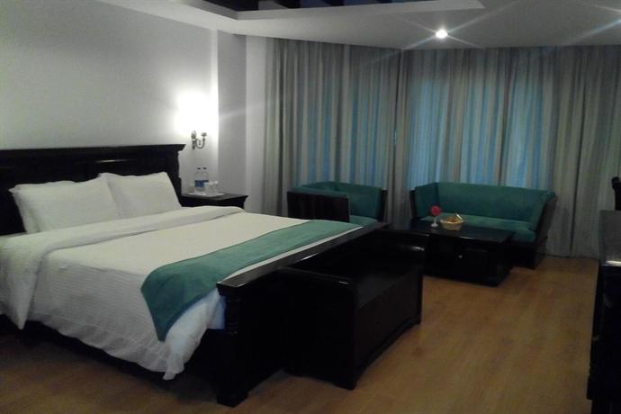 Manuallaya The Resort & Spa