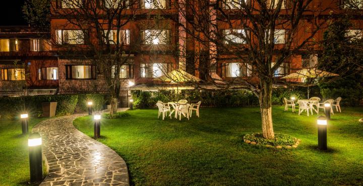 Honeymoon Inn Manali