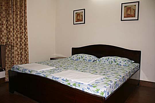 Woodpecker Apartments & Suites Pvt Ltd Haus Khaz