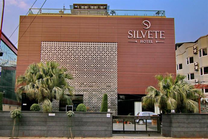 Silvete Hotel 차타르 만질 India thumbnail