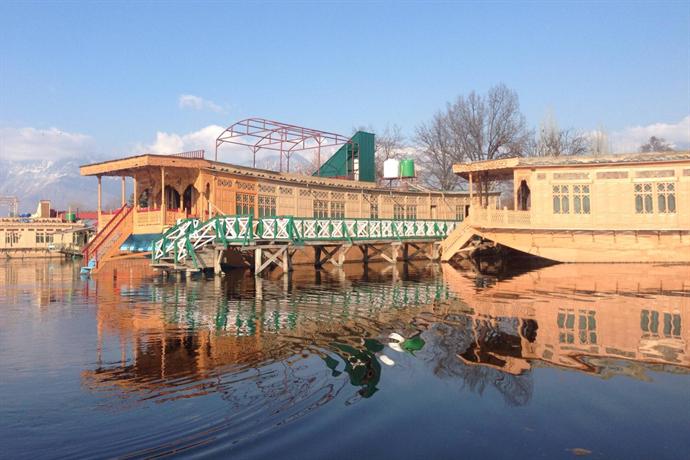 Majestic Group of House Boats