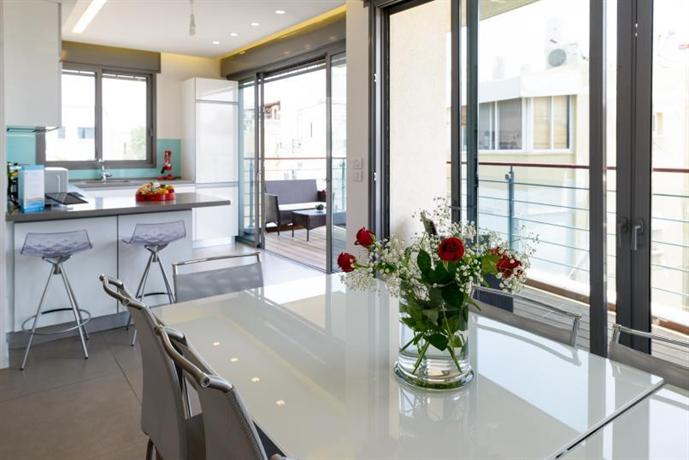 Comfort 3br & Balcony By Feelhome