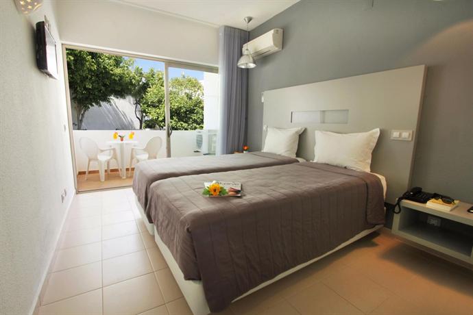 Carvi Beach Hotel