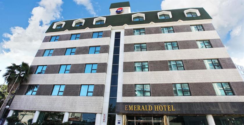 Emerald Hotel Jeju Noodle Street South Korea thumbnail