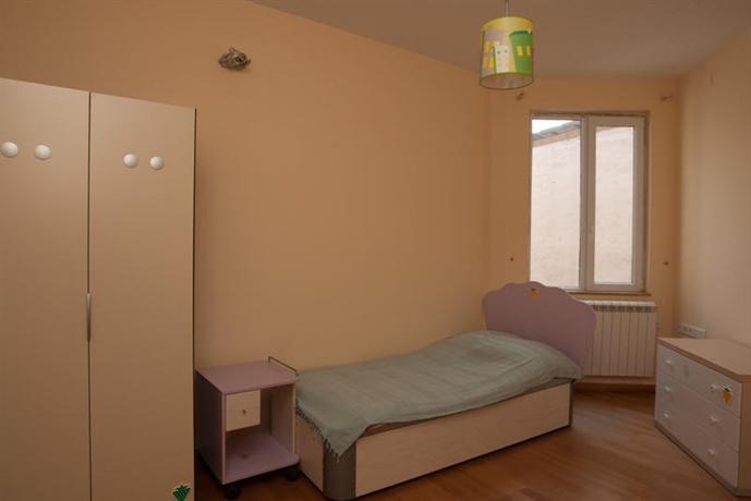 Belleview Apartments