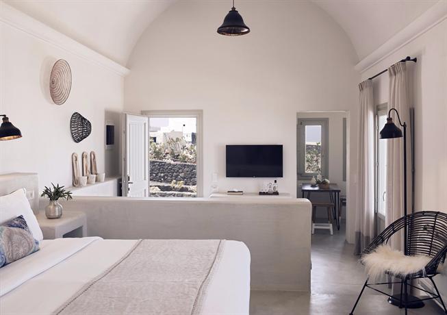 Oia Santo Maris Luxury Suites and Spa