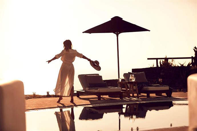 Oia Santo Maris Luxury Suites and Spa