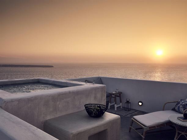 Oia Santo Maris Luxury Suites and Spa