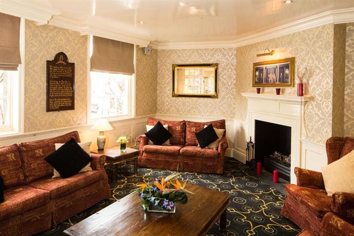 Mitre Hotel