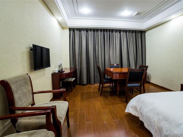 GreenTree Inn Jiangsu Nantong Haimen Sanchang North Wangjiang Road Business Hotel