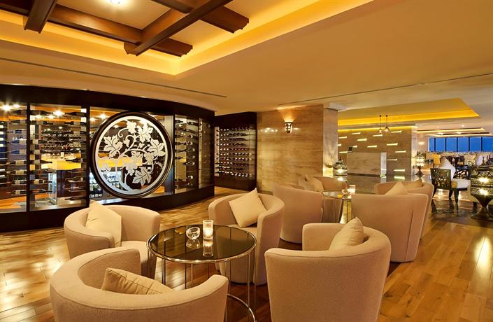 Park Regis Kris Kin Hotel